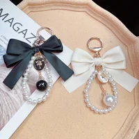 Grand nœud papillon à la mode, chaîne de perles, pendentif de voiture pour femmes, fourre-tout, ornement suspendu 4