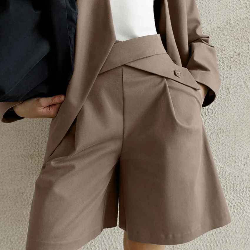 

2022 Summer New Sexy Luxury Fashion Suit Shorts Women European Style Fashion Casual Straight High Waist Shorts BoutiqueClothing