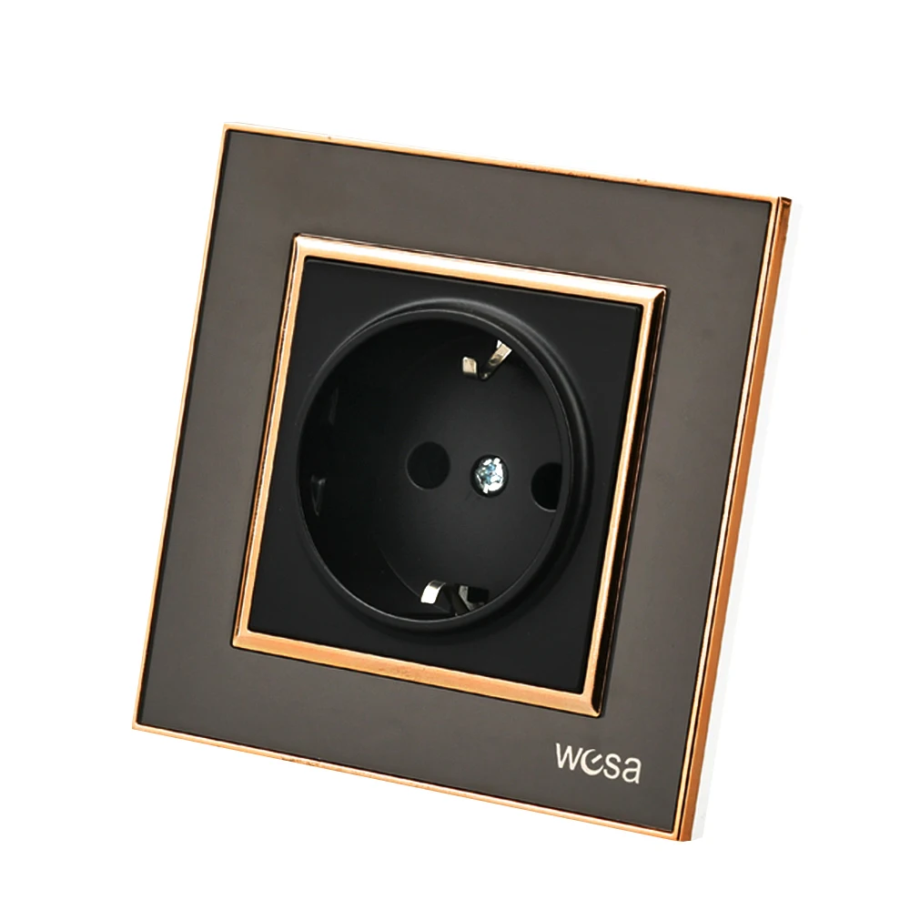 1 Socket With Ground