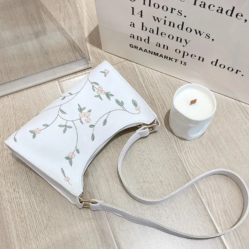 Cute Embroidered Women's Armpit Bag Elegant Shoulder Bag Luxury Designer Handbag for Office Commuting Daily