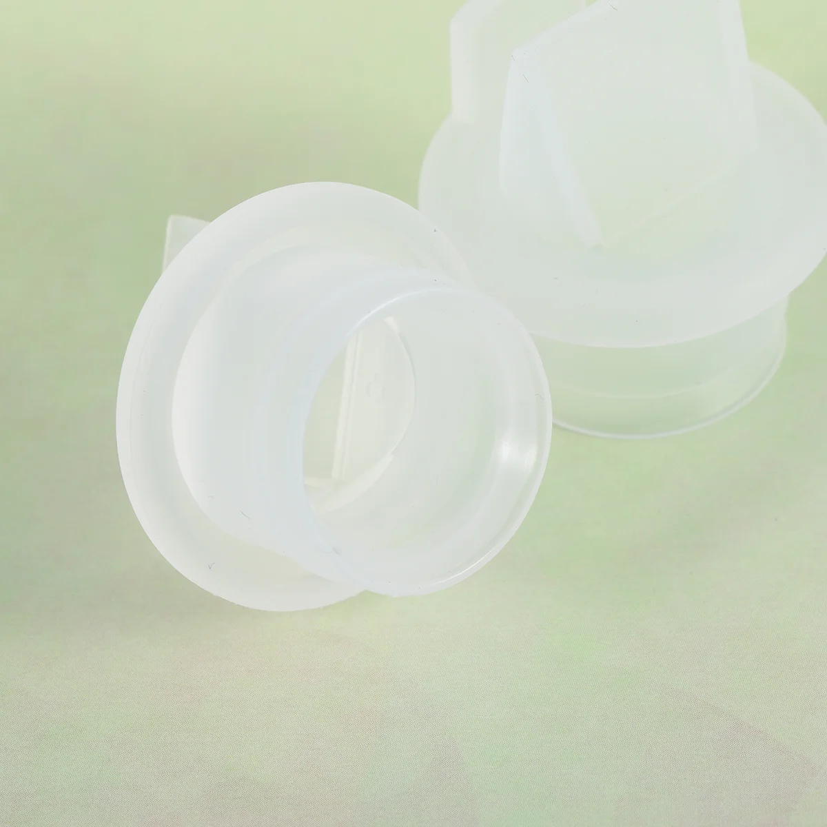 Рисунок 6 - аксессуары для молокоотсоса