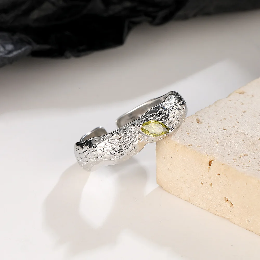 thumbnail image 1 of Anillo de plata de ley 925 con circonitas brillantes, ajustable, sencillo, de moda, exquisito, para mujer, accesorios de joyería, regalo para fiesta de boda, 1 of 5