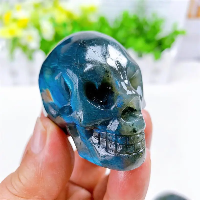 Natural Labradorite Heart Eye Skull Crystal Hand Carved Statue Reiki Healing Mineral Stone Crafts For Halloween Decoration 1pcs