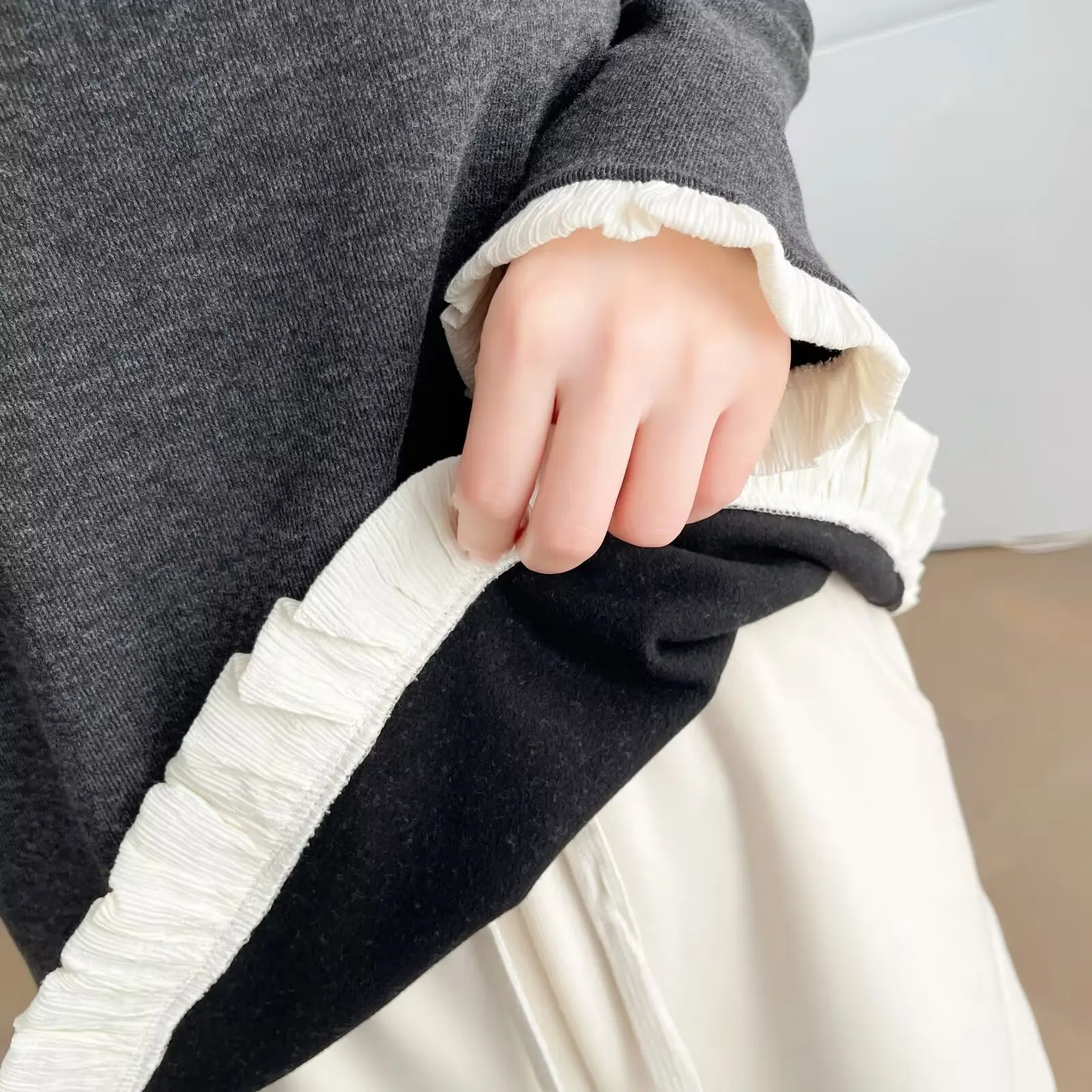 XXXXL Fashion Plus Size Woman Clothing T-Shirt New Autumn And Winter Elegant Lace Patchwork Long Sleeve Warm Tops 6702