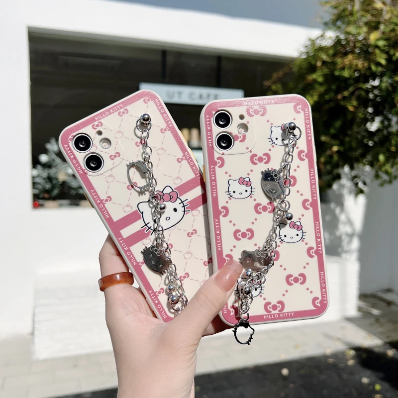 BANDAI Cute Hello Kitty With Bracelet Phone Case For IPhone 11 12 7 8P X XR XS XS MAX 11 12 pro 13 Pro max cute iphone 13 mini case