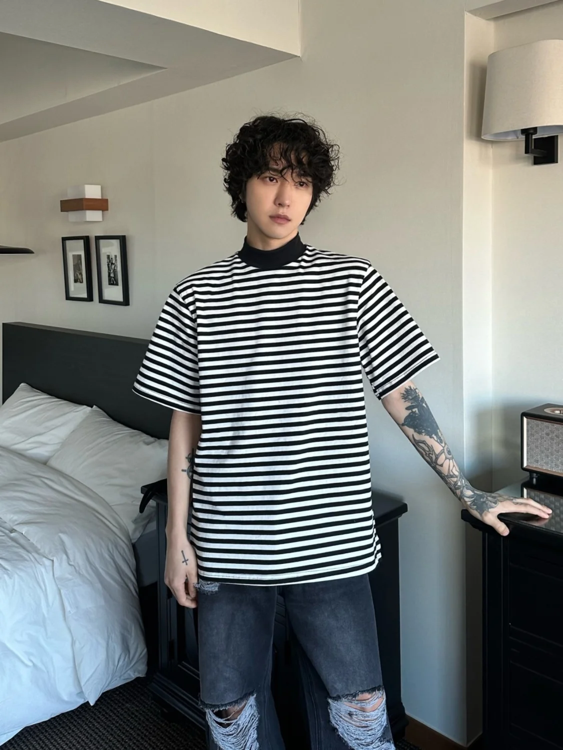 

Summer new men Korean style loose bottoming shirt black and white striped half turtleneck short-sleeved T-shirt men trendy 2k