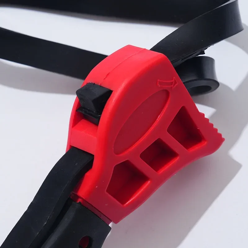 Adjustable 6-Inch Belt Wrench 5