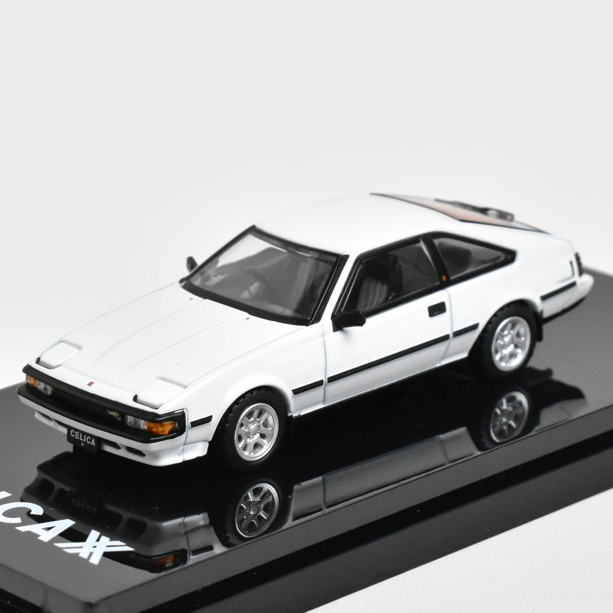 S9090539c568f40ab81ae8021f97e8