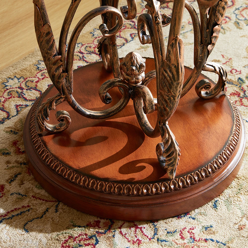 Caramel color American sofa edge few European solid wood small round table painted corner few metal retro coffee table