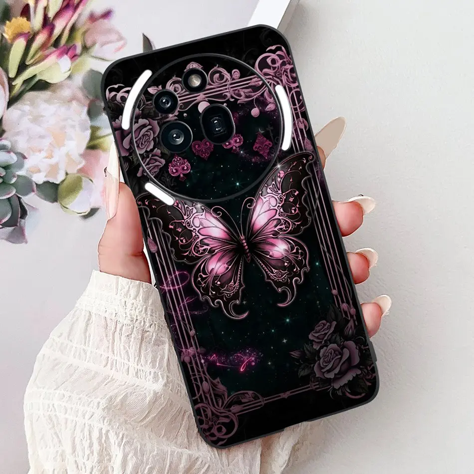 Elegant Butterfly Cat Printed Black Silicone Soft Phone Case