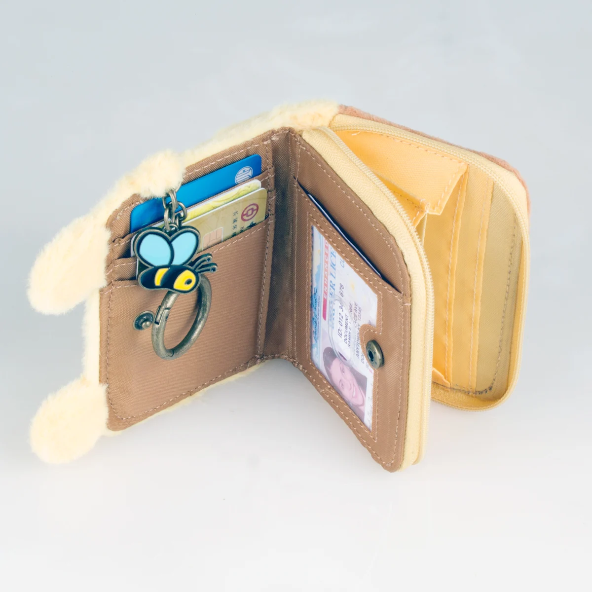 Disney Winnie the Pooh Plush 3D Wallet Fashion Personality Coin Purse Card Holder ID Window