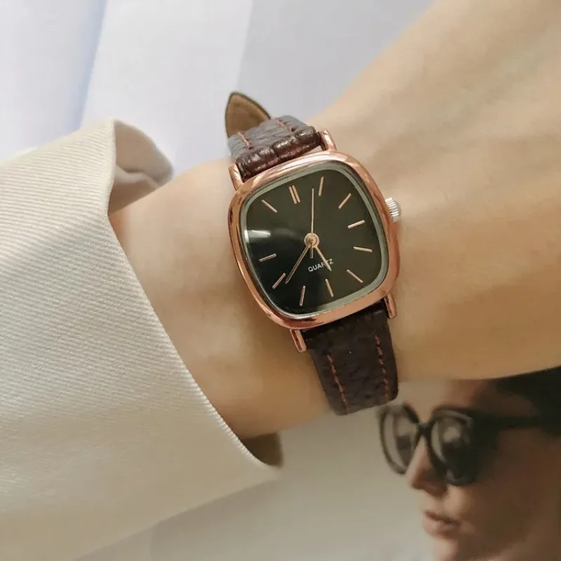 Women Couple Quartz Wristwatch