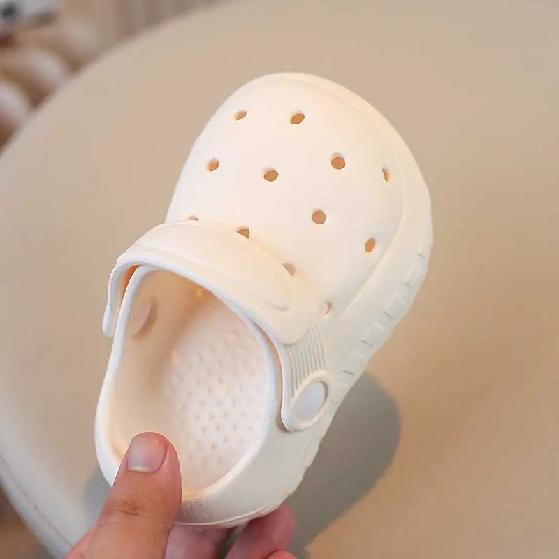 Children's Cave Shoes Four Seasons Solid Color Anti Slip Sneakers Boys and Girls' Beach Lightweight Quick Drying Baby Shoes 5
