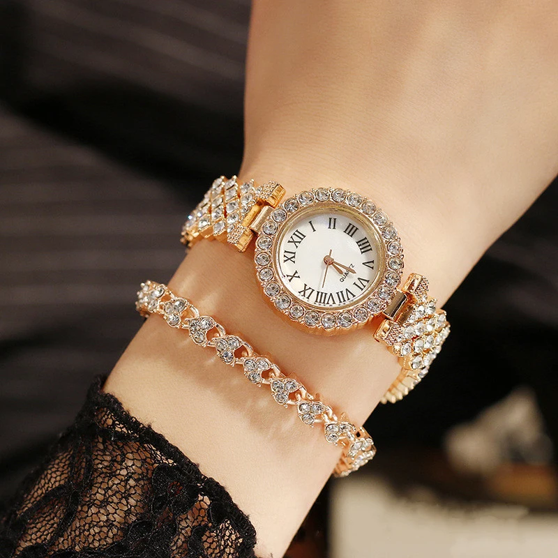 H11 Fashion Roman Pattern Diamond Ladies Watch for women Quartz Women's Watch Girls Lady Clock Bracelet Chains 6