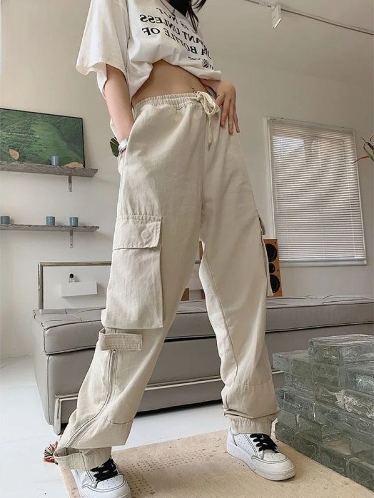 How to style cargo pants – 2023 spring outfits trends to copy immediately