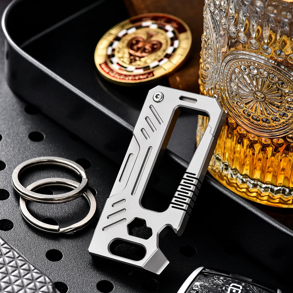 TIMULTI 티타늄 합금 열쇠고리, 병따개, 크로우바, 육각 드라이버, 접이식 칼이 포함된 다기능 열쇠고리