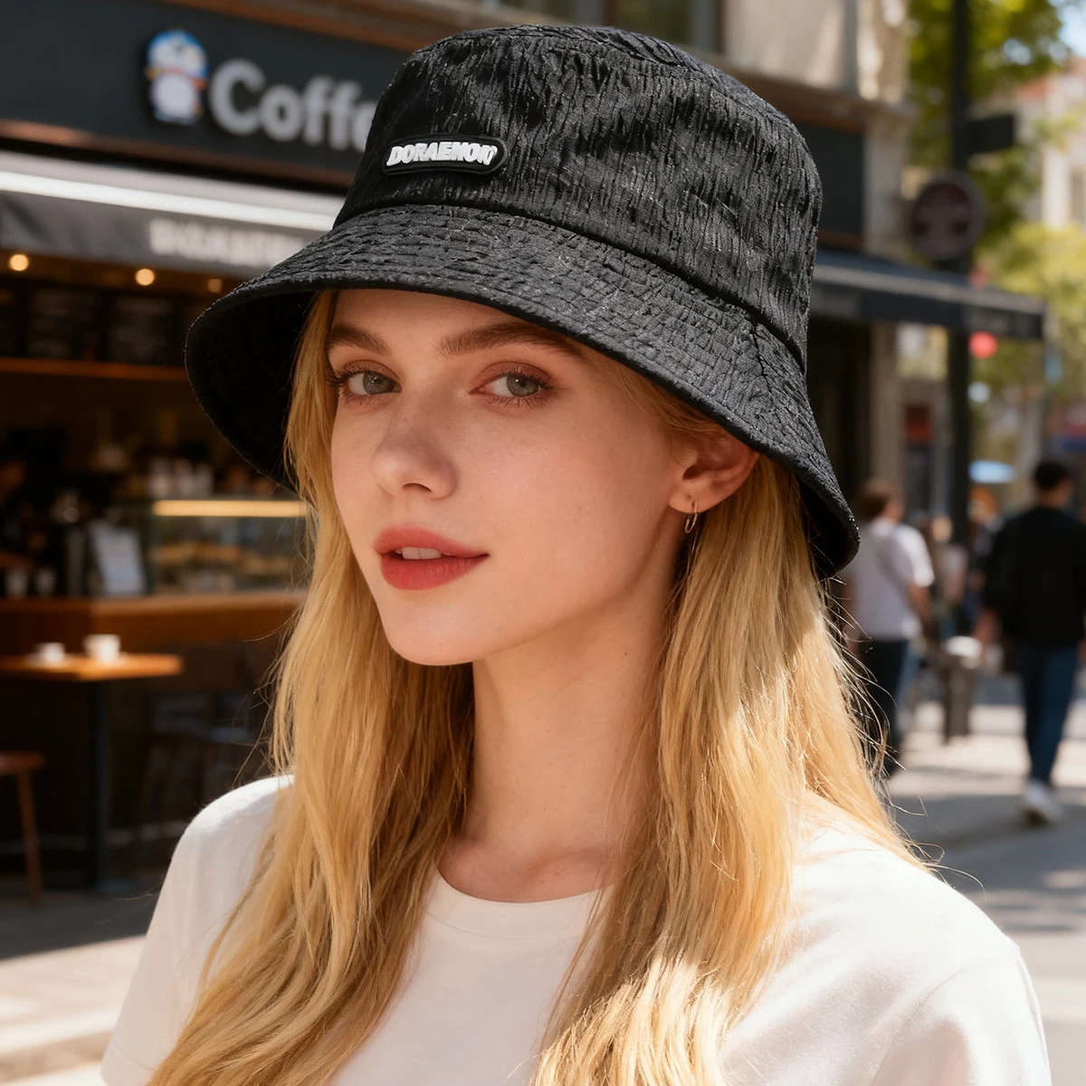 Japanese Retro Pleated Bucket Hat for Women, New Autumn and Winter Versatile Casual Artistic Sunshade Hat That Makes the Face Look Smaller, Suitable for Leisure Shopping and Strolling