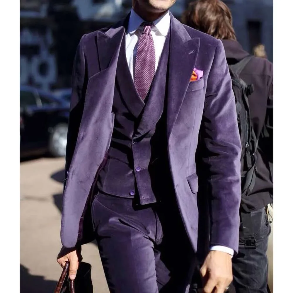

Elegant Fashion Purple Velvet Suits for Men Formal Peak Lapel Single Breasted 3 Piece Casual Party Prom Wedding Tuxedo Slim Fit