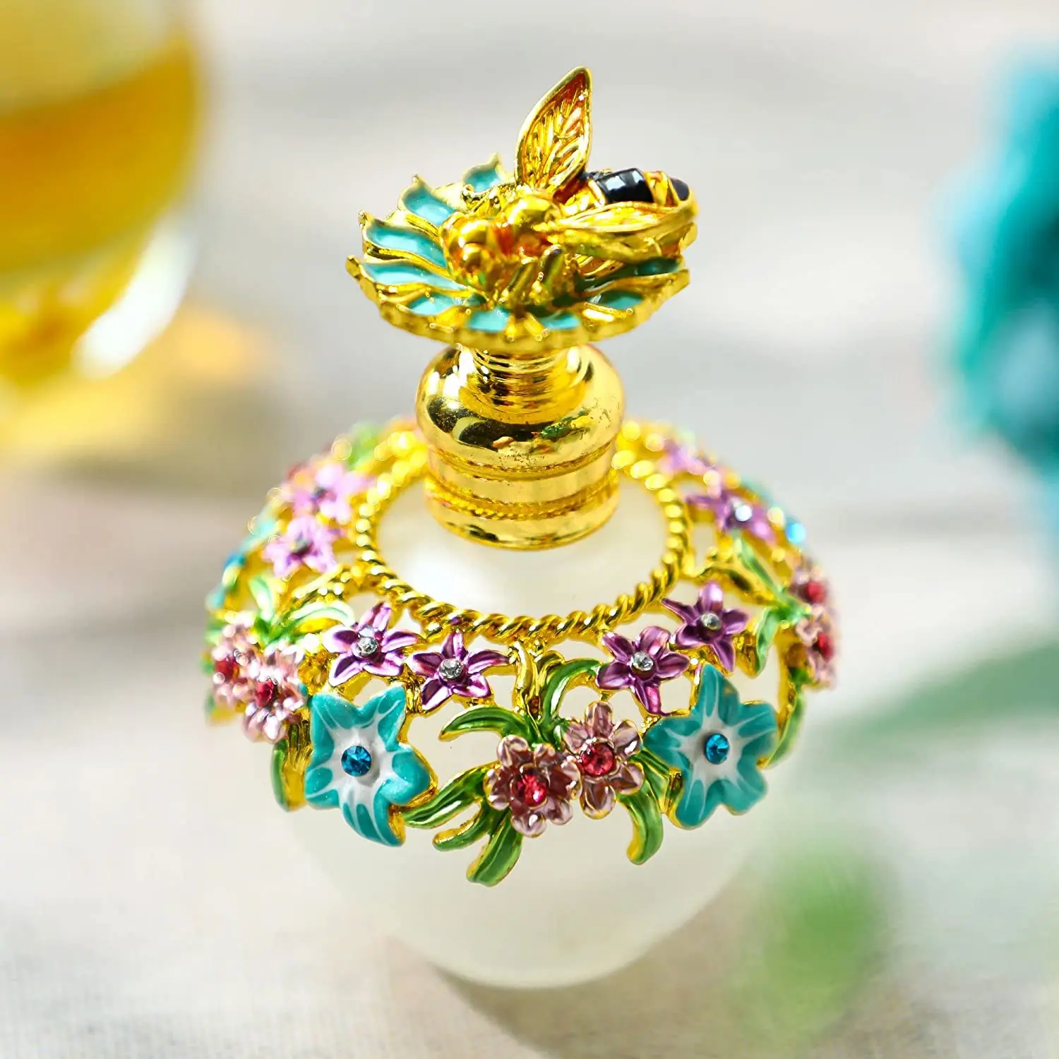 H&D Fancy Glass Perfume Bottle Empty with Flowers Bee Charm Decorative Vintage Crystal Perfume Decanter(Golden,40ML)
