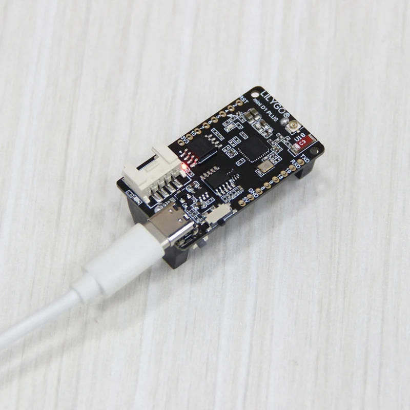 TTGO T-OI ÷ ESP32-C3 MCU    ȸ    RISC-V