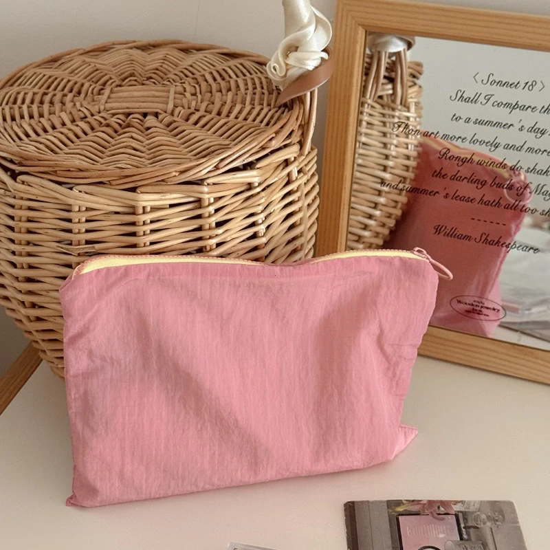 New Women Plaid Makeup Bag Large Capacity Nylon Zipper Pouch Purse Travel Clutch Cosmetic Organizer Zipper Storage Bag Косметика