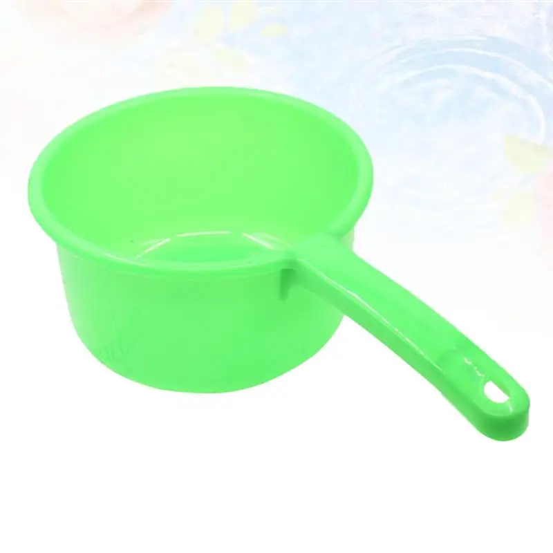 Plastic Long Handle Water Ladle Home Kitchen Household Nonslip Grip Water Dipper Ladle Bailer (Random)