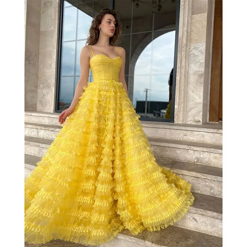 

Sexy Yellow Prom Dresses Spaghetti Straps Bone Bodice Evening Gowns Tiered Skirt Formal Red Carpet Long Special Occasion dress