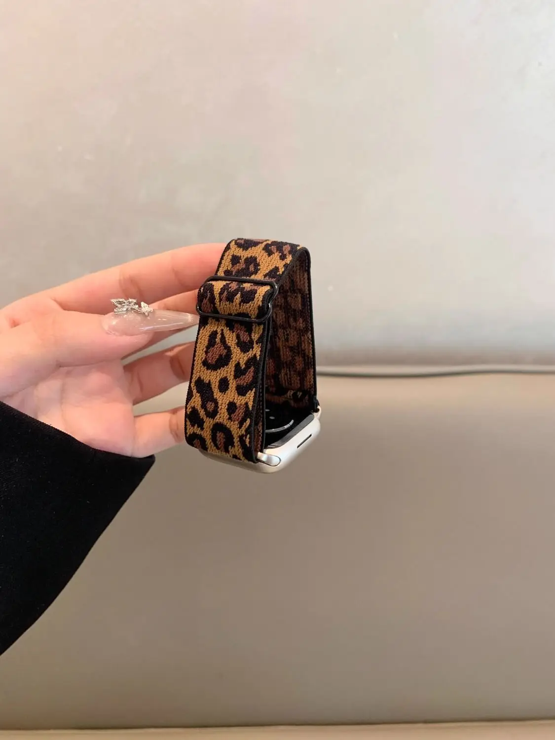 รูปสินค้า สร้อยข้อมือยืดหยุ่นสำหรับ Apple Watch หลายขนาด