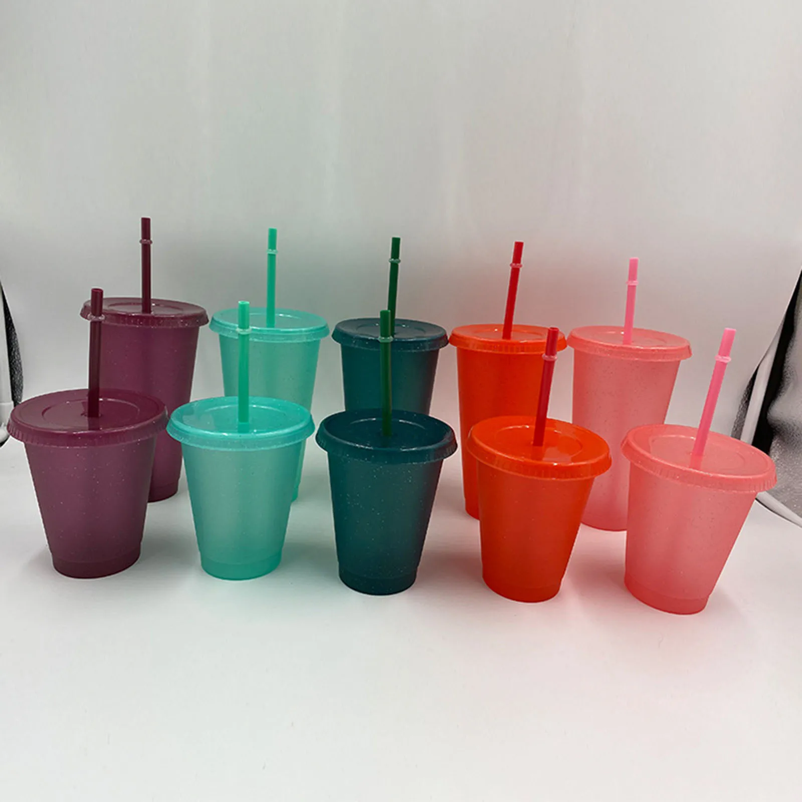 https://ae01.alicdn.com/kf/S90b23d8c7a2940beaaf979b741ce2173l/710ml-Plastic-Water-Bottle-Straw-Cup-Modern-for-Travel-Shopping-Friends-Gifts-Reusable-Plastic-Water-Bottle.jpg