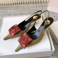 Sandales à bout pointu pour femme, nouvelle collection printemps-été 2026, en satin polyvalent, style Baotou rose, à talon confortable et décolleté. 5