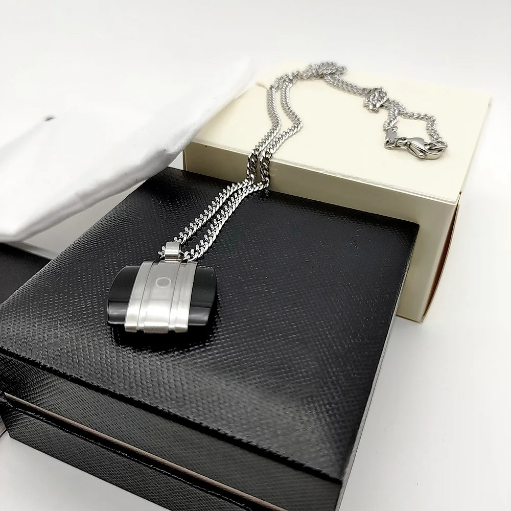 PJS MB 1:1 Necklace Classic Rounded Square Pendant Stainless Steel Chain Blak Trim Masculine Luxury Jewelry With Box Set