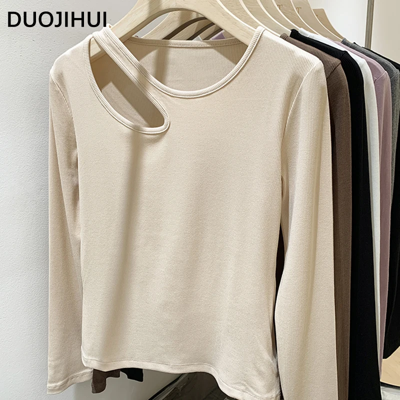

DUOJIHUI Classic O-neck Chicly Hollow Out Women T-shirts Autumn New Basic Simple Casual Solid Color Fashion Slim Female T-shirts