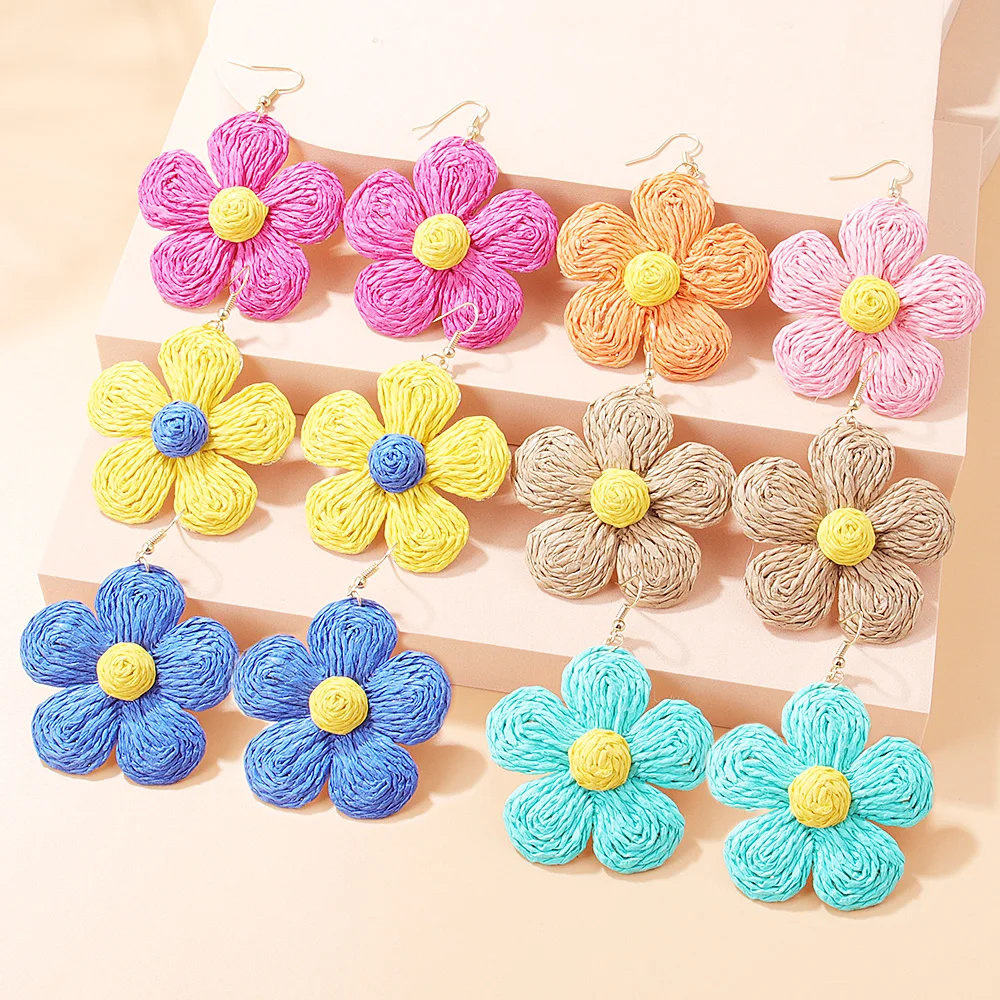 4 grandes boucles d'oreilles pendantes en rotin beige tissé à
