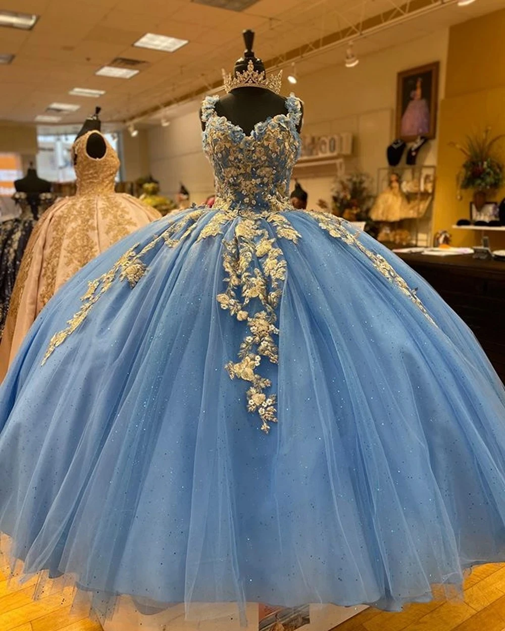 ANGELSBIDEP Strap Ball Gown Quinceanera Dresses Vestidos De 15 Anos Charming 3D Flower Applique Sweet 16 Princess Party Gowns