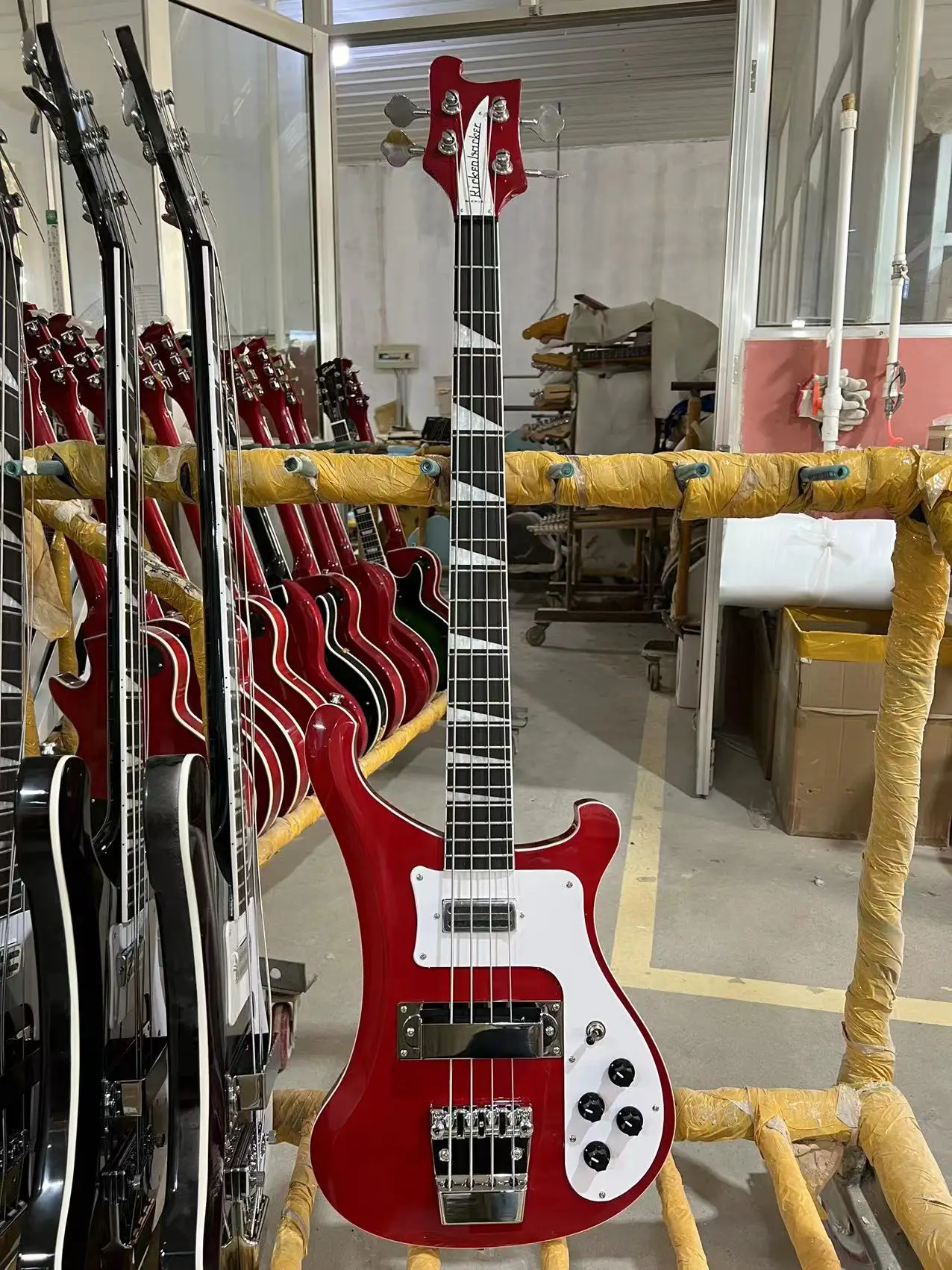 

Rickenbacker 4003 электрическая бас-гитара, прозрачный красный цвет, фингерборд из розового дерева, 4-струнная гитара, круглая гитара, Bluetooth
