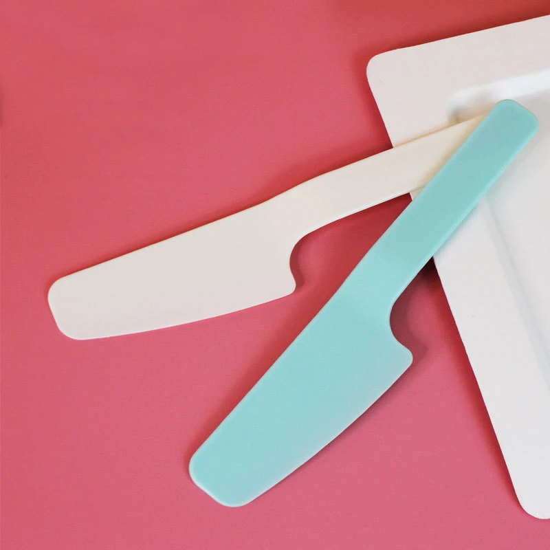 5Pcs/Set Disposable Plastic Knife Independently Packaged Tableware Supplies Dessert Cake Knives Kitchen Birthday Party Gadget