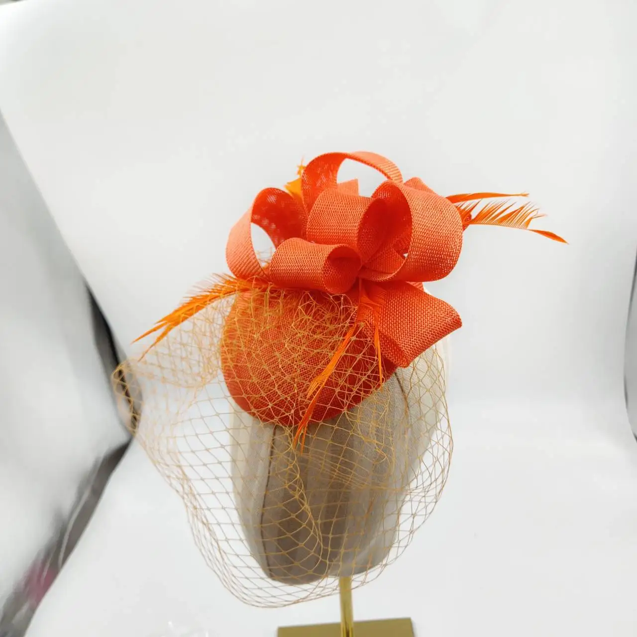 Hüte Fascinators Frauen Hut Sommer Italien Sinamay Hut Kirchenhut Vintage Hepburn Mode Hut Stoff Leinenmischung verziert Hut – Detail 28