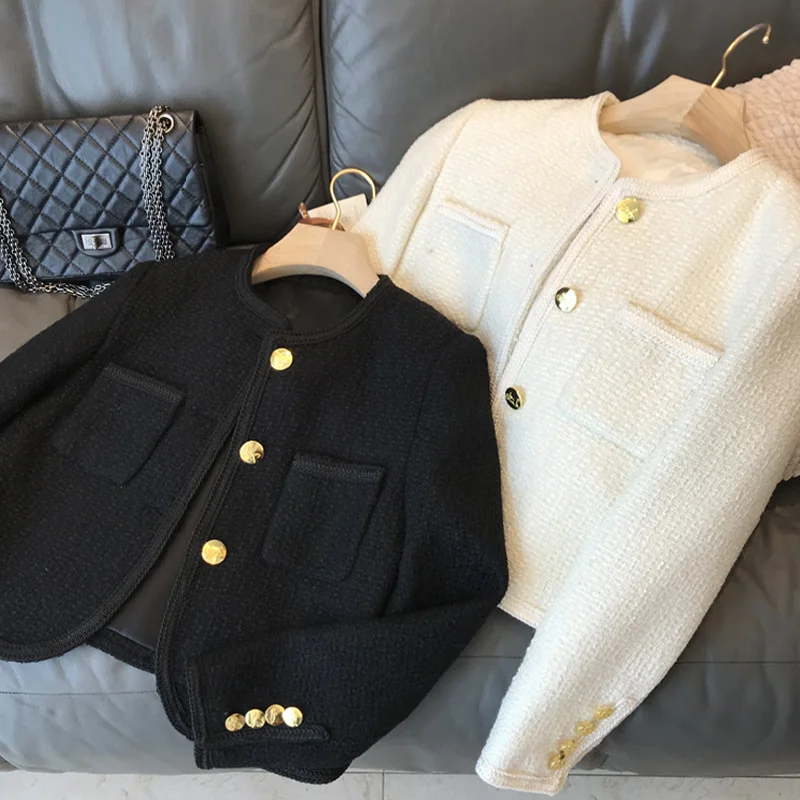 

Women 2022 Autumn Black Tweed Jacket Single Breasted O-neck Elegant Golden Button Pocket Cropped Woolen Jacket Clothing