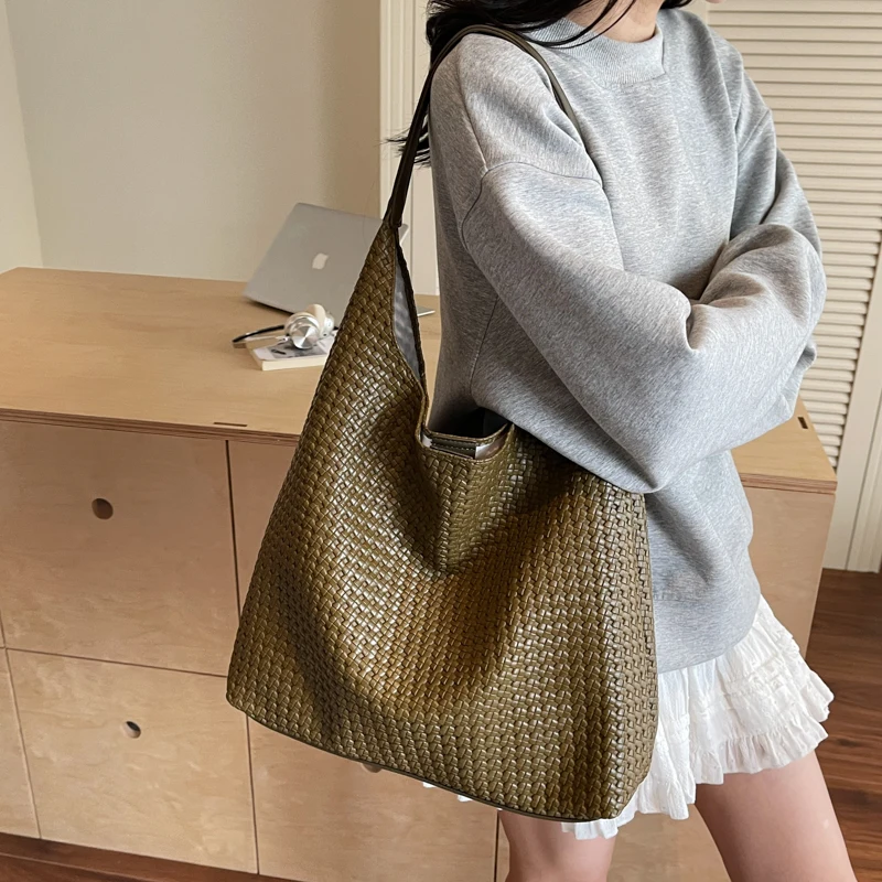 Fashionable Large Capacity Woven Tote Bag Single Shoulder Bag Handbag Simple Design Summer 2025 New Arrival from Mainland