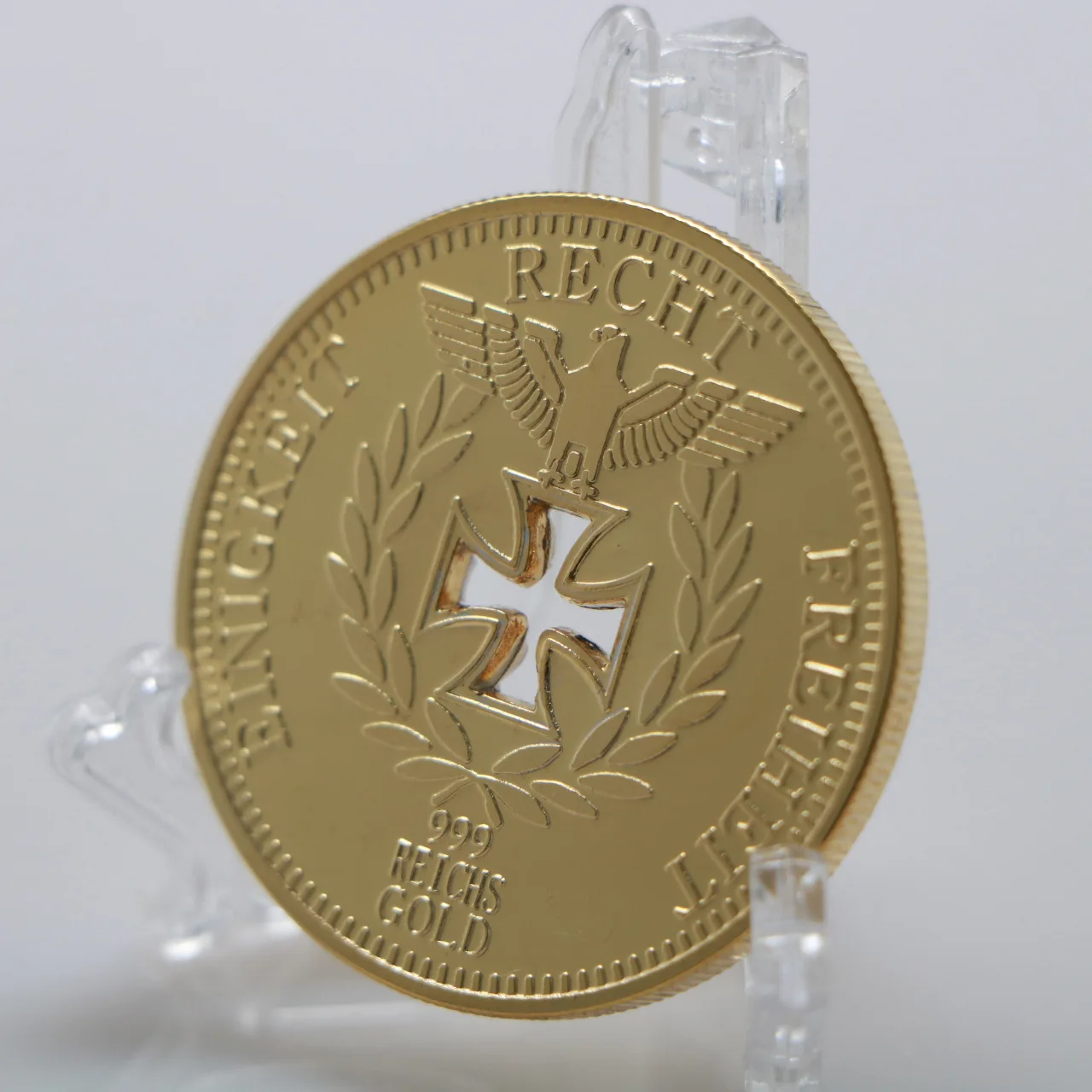 World War II Army Fans Decorate Emblems, Coins, Metal Hollow Gold Plated Commemorative Coins, German Medal