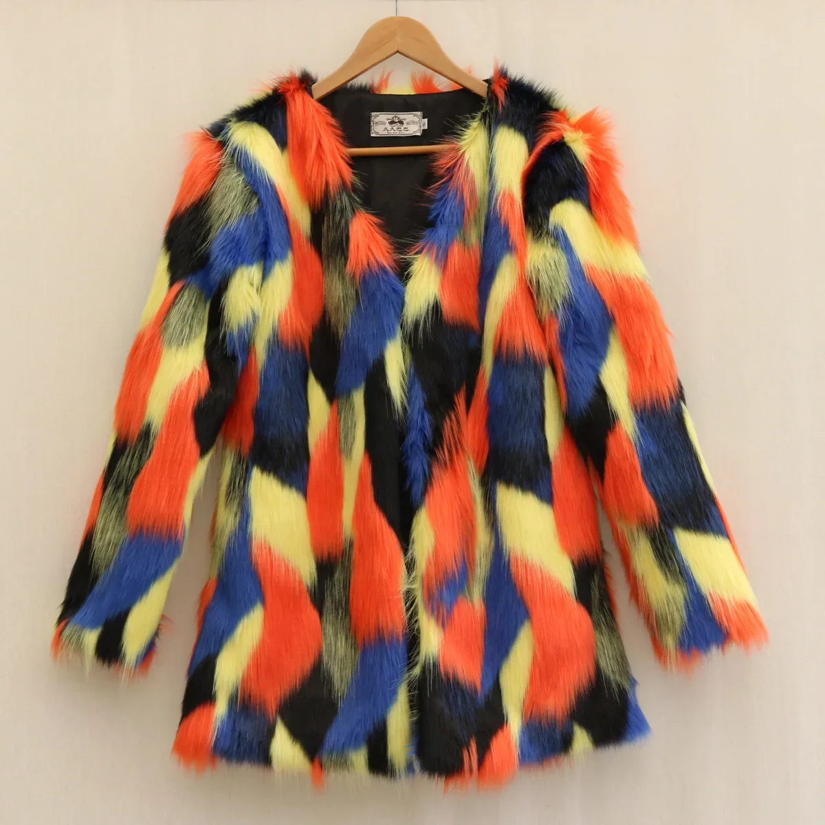 Luxury V-neck Long Sleeve Faux Fur Coat Women Winter Thick Warm Fur Coat Plus Size Jacket Vintage High Quality