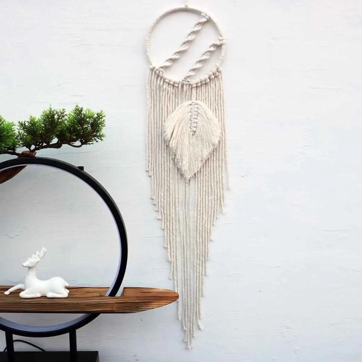 

Handmade Cotton Rope Boho Feather Circular Macrame Dreamcatcher Indian Dream Catcher Home Wall Hanging Decoration Ornament