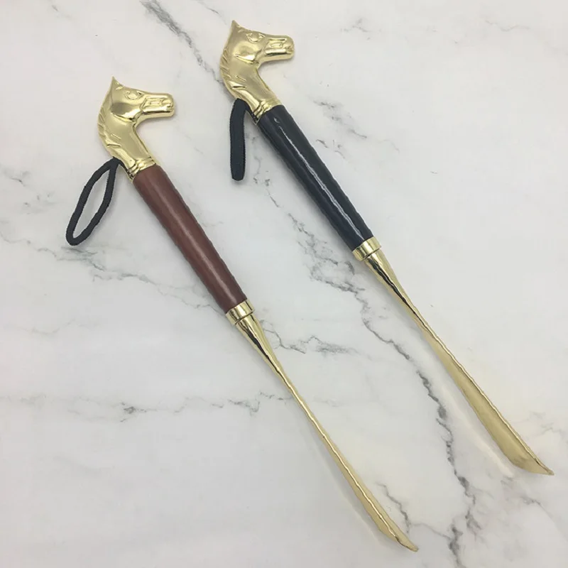 1PC Horsehead Shoehorn 32cm Metal Shoehorn Handle Long Remover Shoehorn Handheld Durable Shoe Lifter Convenient Shoe Wearers