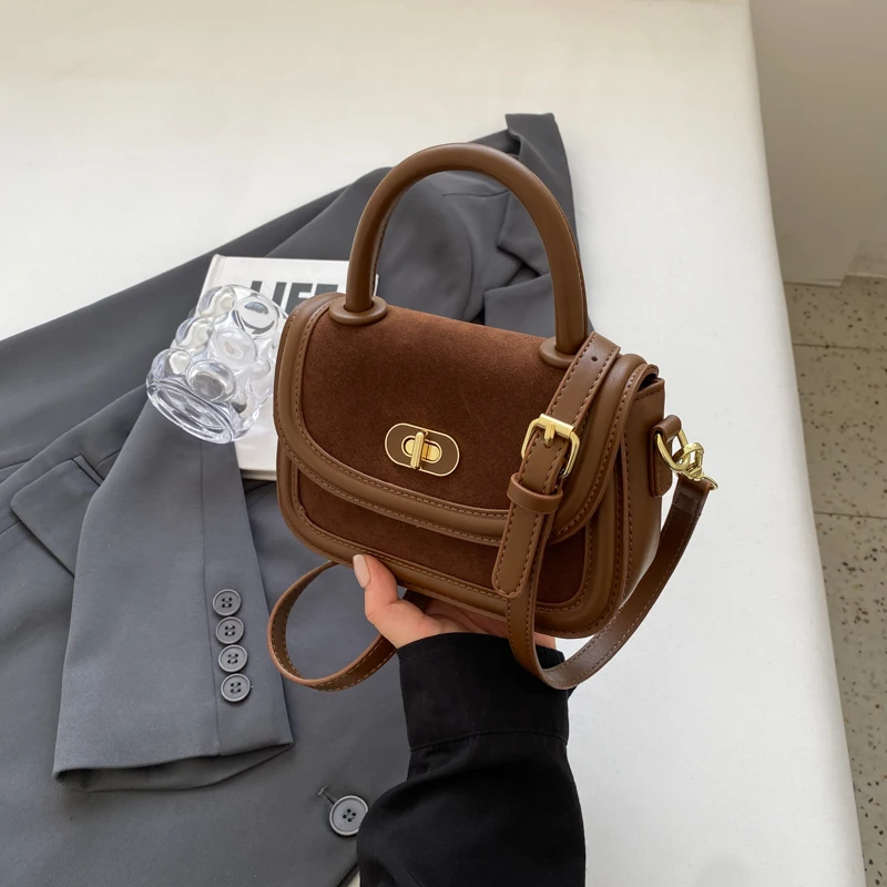 Bolso de terciopelo con diseño de nicho retro de otoño/invierno 2023, nuevo bolso de mujer, bolso cruzado popular, bolso cuadrado de mano