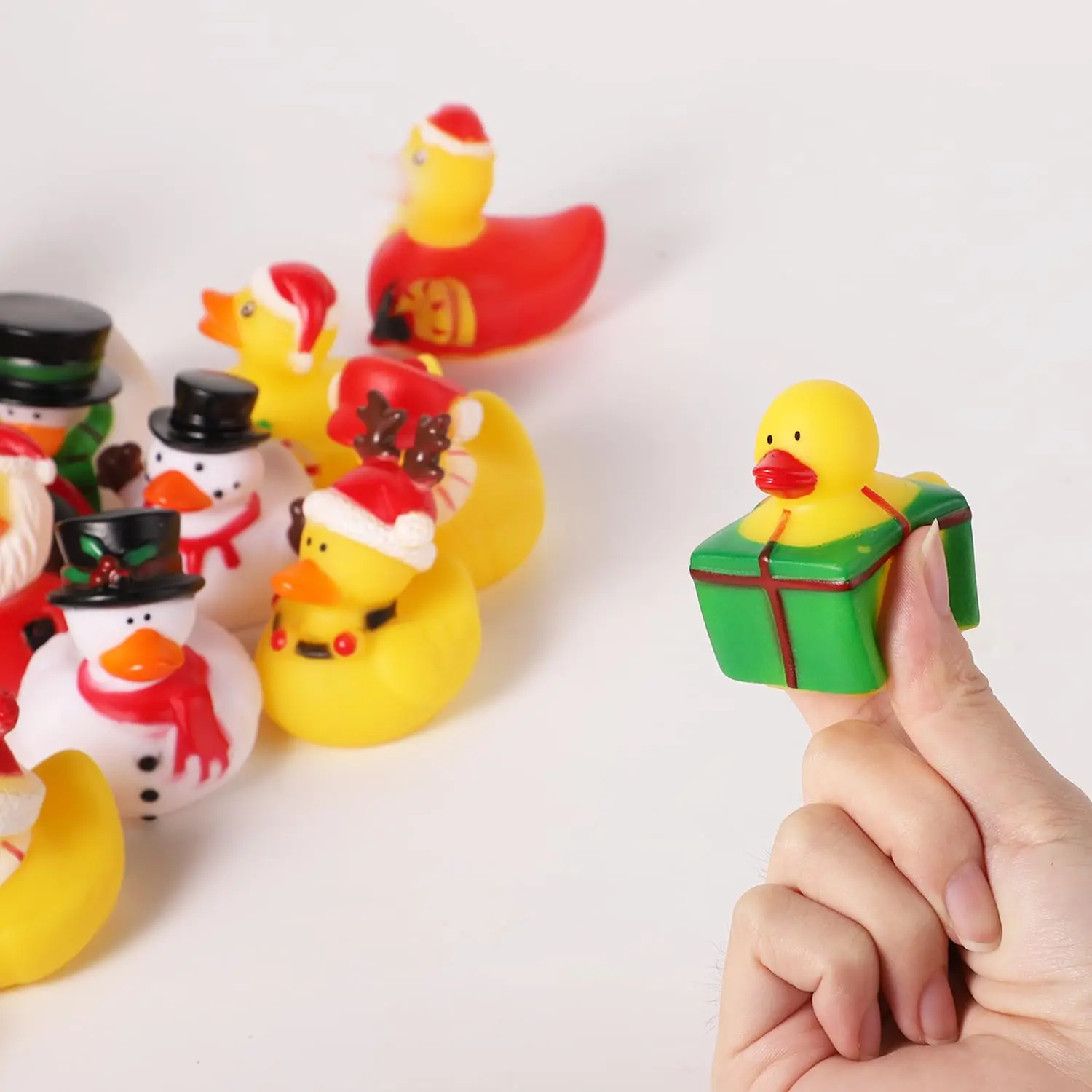 36/48/72Pcs Christmas Rubber Ducks in Bulk, Mini Christmas Ducks Holiday for Jeep Ducking, Xmas Party Favors Decorations 2