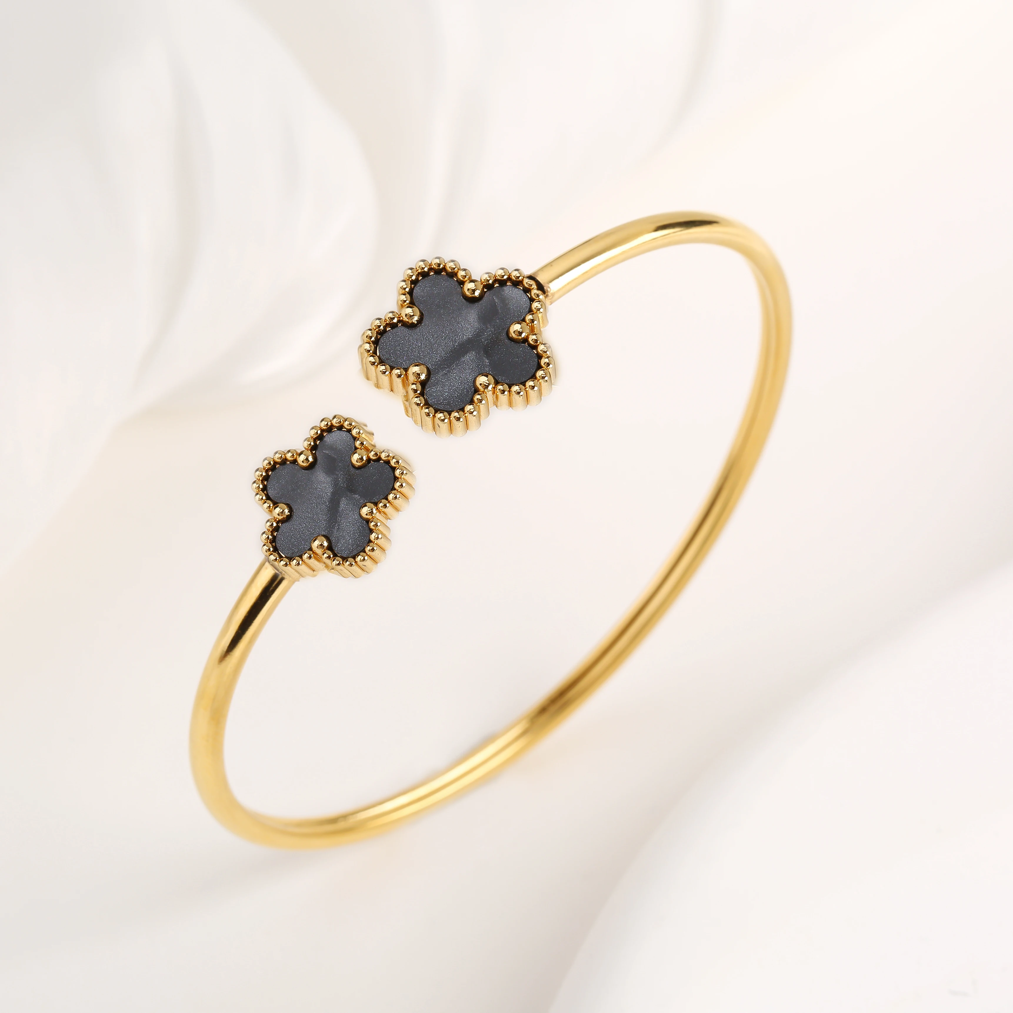 Adjustable Stainless Steel Gold-Plated Five-Leaf Flower Open Bangle Classic For Man Woman Luxury Party Jewelry Lucky Clover 3