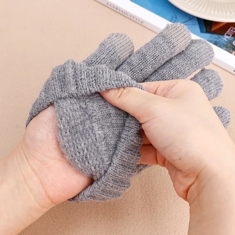 Men's Thermal Touchscreen Full Finger Winter Gloves - Fleece-Lined Knitted Design