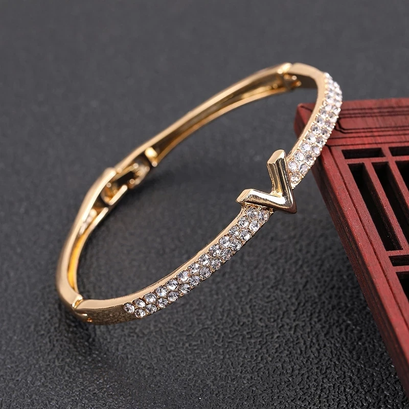 Women's Zircon rhinestone Bracelet high quality classic geometric nail design can open fashion accessories 4