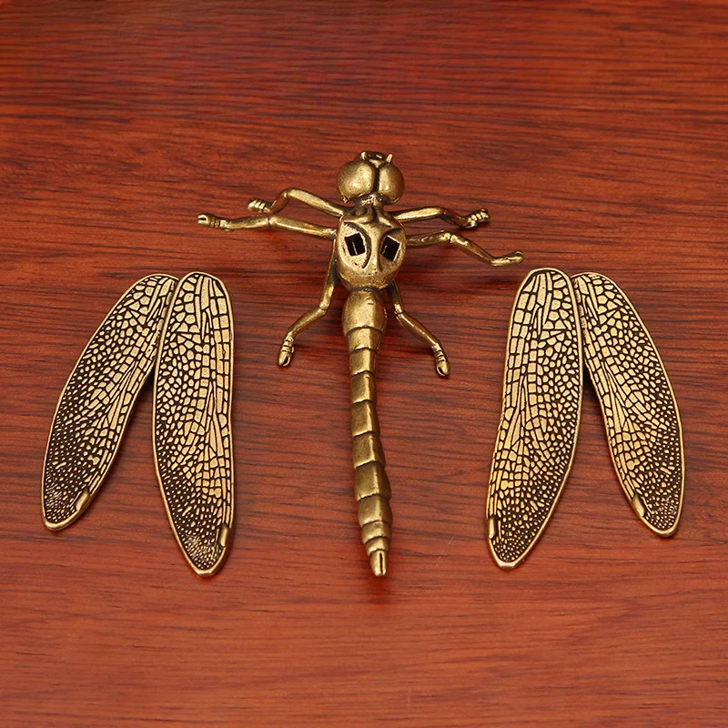 Creative Brass Small Dragonfly Shape Wings Detachable Ornament Micro Landscape Tea Pet Indoor Desktop Decorations Accessorie 1Pc