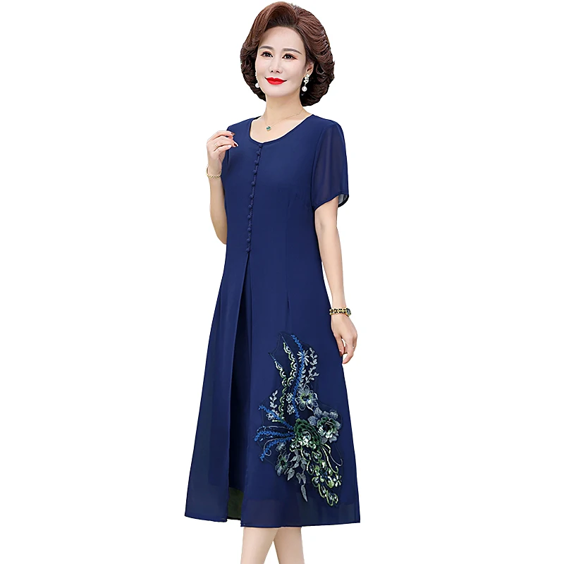 

Women's Short Sleeve Loose Dress, Embroidered Disc Flower, Fake Two Pieces, Middle Age Mother, Summer, New, 2023